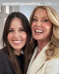 WIFEDOM is now L'INVISIBLE MADAME ORWELL and out as of yesterday in  France!! I'm bowled over by the beauty of Carine Chichereau's translation  and my inspired publisher Héloïse's genius and everyone's amazing