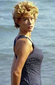 Nancy brilli al mare sfoggia un fisico davvero invidiabile. Nancy Brilli Actress Wiki Biography Age Husband Net Worth Family Instagram Twitter More Facts