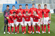 In der qualifikation zur wm 2011 traf die mannschaft auf spanien, england, die türkei und malta. Osterreichische Fussballnationalmannschaft U 19 Junioren Wikipedia
