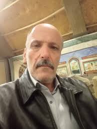 اقتربي من القلب..... ثمة نبع لك.... لو طاش سهمك... انت الهداية وانا الدعاء.  .. ياتؤام الروح... وعشق المحال ............. شدي على النبض..... حياتي بين  اصبعيك ....... والحلم غادر الرموش..... ........................ سعد  الحمداني