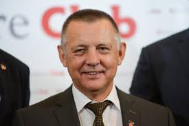 He served twice as chief executive of the customs service from 2005 to 2008 and 2015 to 2017. Marian Banas Odchodzi Z Ministerstwa Finansow Bedzie Szefem Nik Innpoland Pl