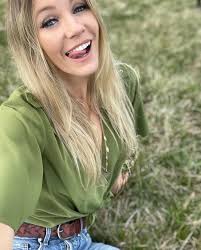 MOOD. #grinding #hustler #cannabis #cannabisculture #salesmanager #bossbabe