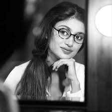 Who Is Oviya Helen? South Actress Whose Alleged Private Video Sparked  Controversy Online | News | Zee News