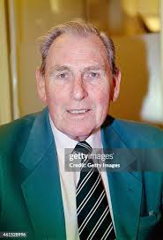 22 Kenneth Wolstenholme Stock Photos, High-Res Pictures, and Images