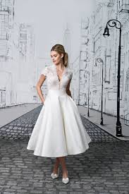 This Silk Dupioni And Lace Tea Length Two Piece Sets A Flirty Tone And Makes It Easy To Show Of Midi Wedding Dress Short Wedding Dress Tea Length Wedding Dress