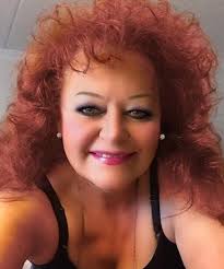 Susie Gaines's Instagram, Twitter & Facebook