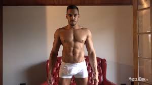MuscleDom - porno gay latinos