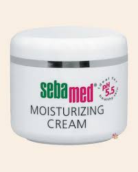 Yuz Kremleri Panosundaki Pin