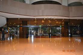 Entrance To Hotel Picture Of Holiday Inn Singapore Atrium Tripadvisor