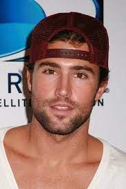 Brody Jenner No Guy Can Wear A Baseball Cap Backwards And Look Better Then This Mmmmmm Love This Guys Fac Beautiful Men Brody Jenner Baseball Cap Backwards