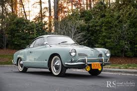 De duitse carrosseriebouwer karmann bouwde tussen 1955 en 1974 een half miljoen stuks van de eerste twee modellen. 1963 Volkswagen Karmann Ghia Road Scholars Vintage Porsche Sales And Restoration