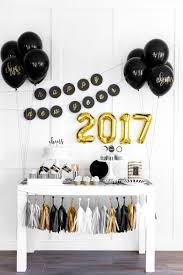 48 Elegant Black And White Valentines Day Decorating New Years Eve Decorations New Years Party Newyear