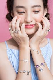 20 cửa hàng phụ kiện thời trang Việt đang được lòng giới trẻ nhất - ELLE