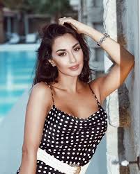 Sadaf Taherian - Free pics, galleries & more at Babepedia