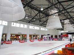 Opened in 2008, the construction site was an uncompleted hunger circus abandoned after the fall of the communist system. Reportaj Zf Liberty Center Primul Mall DeÅ£inut De BÄƒnci Se Zbate SÄƒ RÄƒmanÄƒ In PiaÅ£Äƒ Cei
