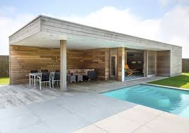 Kundenspezifisches Poolhouse Woodarts Gartenhaus Kundenspezifisches Poolhouse Woodarts Avec Images Abri De Jardin Moderne Piscine Maison Amenagement Jardin