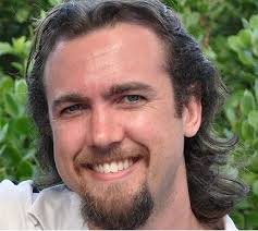 CEA Greatest Anthology Written: Guinness World Record 2017 : Writers, Over  Hundred: Amazon.com.au: Books