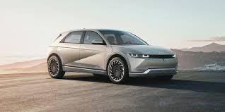 We are introducing hyundai's the these complete ioniq 5's perfected proportions, optimized for hyundai's new signature dedicated ev architecture. Tir0bkh1x0bw2m