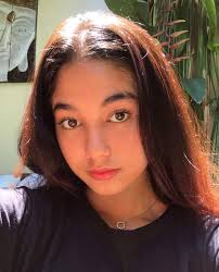 Jarang Tersorot, Ini Potret Honey Roberts Adik Junior Roberts Pemain  Roda-Roda Gila