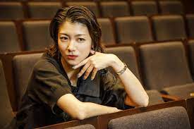 瀧内公美「裸は見せなくていいものだけど、別に見えてもいいもの」 | 著名人 | LEON レオン オフィシャルWebサイト