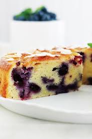 Gateau Au Yaourt Aux Myrtilles Et Amandes Moelleux Recette Gateau Yaourt Moelleux Gateau Moelleux