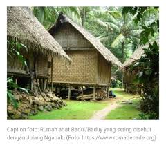 Sesuai namanya, kamu bisa menemukan jenis rumah adat baduy ini di wilayah utama suku baduy di provinsi banten. Soeyono Gallery Julang Ngapak Rumah Adat Provinsi Banten Rumah Adat Dari Provinsi Banten Ini Dimiliki Oleh Suku Badui Kelompok Etnis Masyarakat Adat Suku Di Banten Bentuk Rumahnya Sering Disebut Juga Dengan