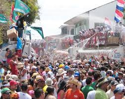 Carnaval In Las Tablas Panama People Getting Sprayed By The Culecos Las Tablas Panama Canal Bocas Del Toro