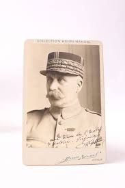Dünya savaşı sırasında verdun savaşı'nda kazandığı zaferle bir milli kahraman durumuna gelmiş, ama ıı. Petain Photographie Originale De Philippe Petain Qu Il A Dedicacee Aux Eleves En Histoire De La