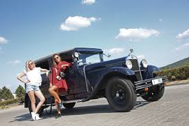 Café graff láká na špičkový servis, delikátní kuchyni a prvorepublikovou atmosféru. The New Skoda Fabia In The Era Of Influencers Skoda Storyboard