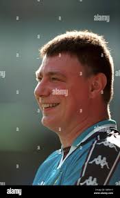 Gary mercer hi-res stock photography and images