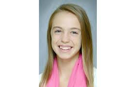 Mariah Cummings's Instagram, Twitter & Facebook