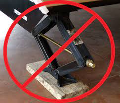 How to use rv leveling jacks. Dos And Don Ts Of Rv Leveling Stones Rv