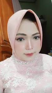 I got influenced I buy these drops and they say they're organic and nothing  about dye but why are they so red?