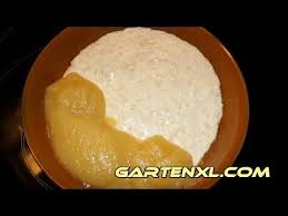 Haferbrei Kochen Bzw Selber In Der Kuche Zubereiten Haferbrei Mit Apfelmus Auch Bekannt Als Porridge Mit Apfelmus Ist Ei Haferbrei Haferbrei Kochen Porridge