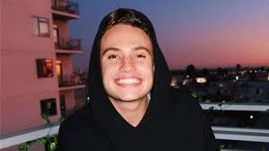 Daniel mickelson (family member) was born on the 4th of october, 1997. Fqylewjltlch7m