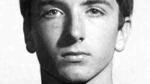 Robert Showalter's Instagram, Twitter & Facebook