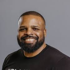 Alexander Manis's Instagram, Twitter & Facebook