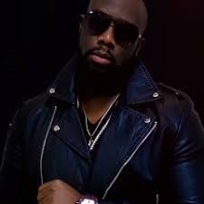 Eddie Jay's Instagram, Twitter & Facebook