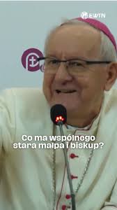 Co ma wspólnego stara małpa i biskup 🙊❓ Biskup Jan Ozga opowiada o  doświadczeniach z misji w Kamerunie! Zapraszamy przy okazji do wspierania  MIVA Polska