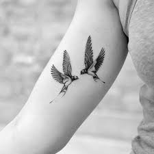 Therefore, its meaning was freedom, adventures, overcoming the most popular bird designs are swallows, sparrows, eagles, a phoenix, doves, peacocks, a hummingbird, ravens, owls, bunches of birds. 15 Best Bird Tattoo Design Ideas Top Beauty Magazines
