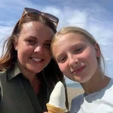 Stacy Herring's Instagram, Twitter & Facebook