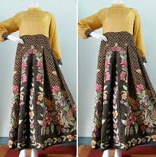 Perpaduan semua kombinasi dari model gamis batik ini kami rangkum dalam satu artikel lengkap sehingga bisa menjadi rujukuan anda dalam menemukan kiranya perpaduan dari banyak asepek seperti warna hijab, atasan yang elegan dan cantik. 60 Model Gamis Batik Modern Kombinasi Terbaru 2021