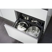 Elles permettent d'occuper moins de place au sol et de privilégier l'espace pour circuler. Casserolier Petite Profondeur Casserolier Petite Profondeur Tiroir Casserolier Ikea A Chiner Casserolier Ancien Le Creuset Sur Selency