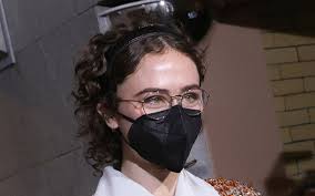 Avant d'être découverte par le monde entier, la fille du second gentleman doug emhoff jouissait déjà d'une petite. Fm1xf 5zc4cbkm