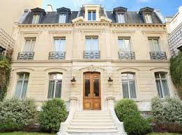 Hotel particulier montmartre is an excellent choice for travelers visiting paris, offering a romantic environment alongside many helpful amenities designed to enhance your stay. Les Plus Beaux Hotels Particuliers En Plein Coeur De Paris