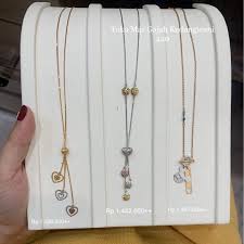 Toko mas macan sidoarjokoleksi perhiasan emas modern terpercaya sejak 196770% / 75% / 91.6%jl. Pin By Theresia Suriani On Perhiasan Arrow Necklace Jewelry Necklace