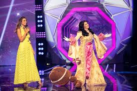 The masked singer (abbreviated as tms) is an american reality singing competition television series that premiered on fox on january 2, 2019. Scheherazade S Story Ends On The Masked Singer To Reveal Somaya El Khashab Flair Magazine