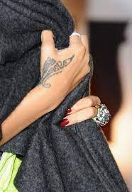 See more ideas about rihanna hand tattoo, tattoos, hand tattoos. Rihanna Photostream Maori Tattoo Rihanna Tattoo Tribal Hand Tattoos