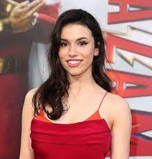 She is an actress and a model, probably best known for playing melinda gordon in the supernatural tv series ghost whisperer. Grace Fulton Biography Wiki Height Boyfriend More