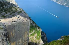 Preikestolen drone, norway hikes, vanlife norway. Incredible Cliff Of Preikestolen 23 Pics Izismile Com
